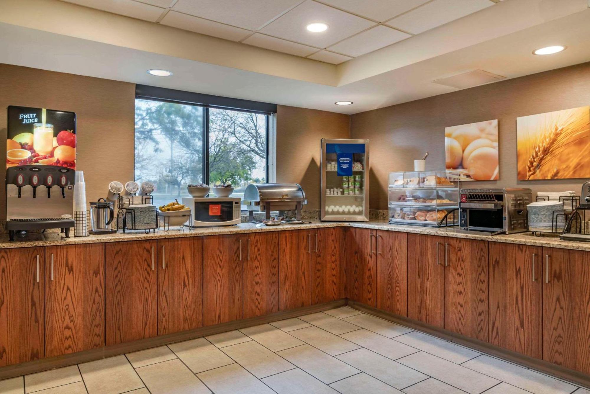 Comfort Inn University Amherst Exterior foto